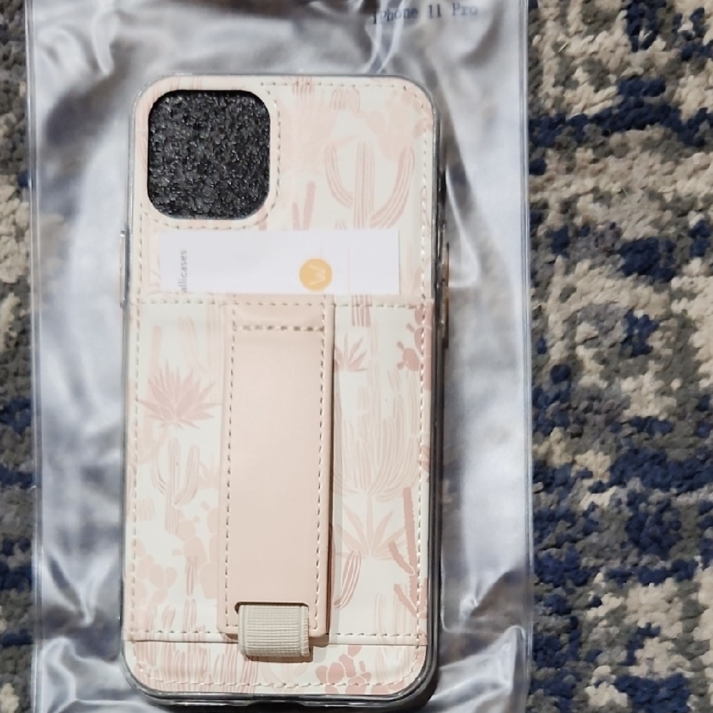 Stylish Floral Phone Case with cardholder and stand - Cream Iphone 11 Pro